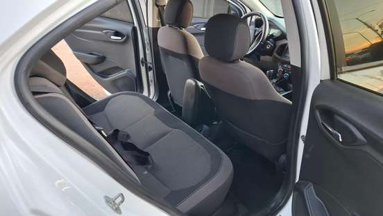 CHEVROLET-PRISMA-2015