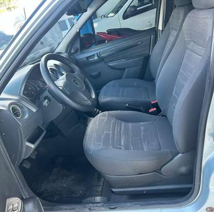 CHEVROLET-PRISMA-2010