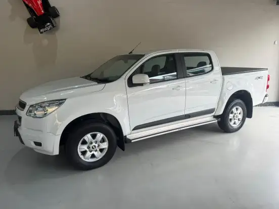 CHEVROLET-S10-2.8 LT 4X4 CD 16V TURBO DIESEL 4P AUTOMÁTICO CHEVROLET-S10-2014