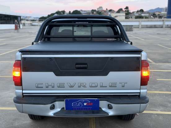CHEVROLET-S10-2.4 ADVANTAGE 4X2 CD 8V FLEX 4P MANUAL CHEVROLET-S10-2010