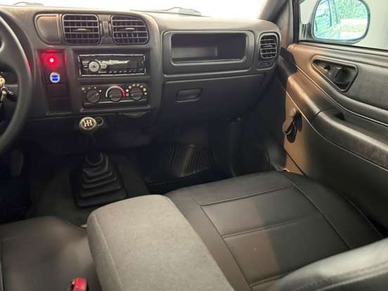 CHEVROLET-S10-2002