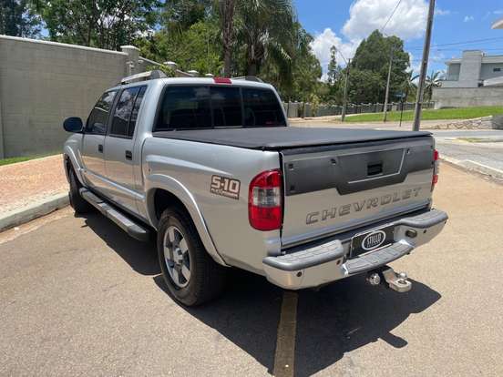 CHEVROLET-S10-2.4 MPFI EXECUTIVE 4X2 CD 8V FLEX 4P MANUAL CHEVROLET-S10-2011