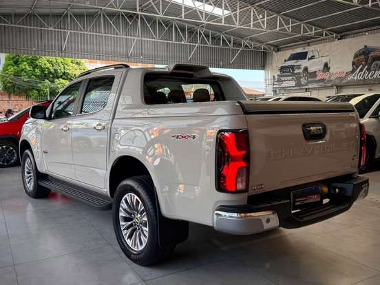 CHEVROLET-S10-2.8 16V TURBO DIESEL HIGH COUNTRY CD 4X4 AUTOMÁTICO CHEVROLET-S10-2026