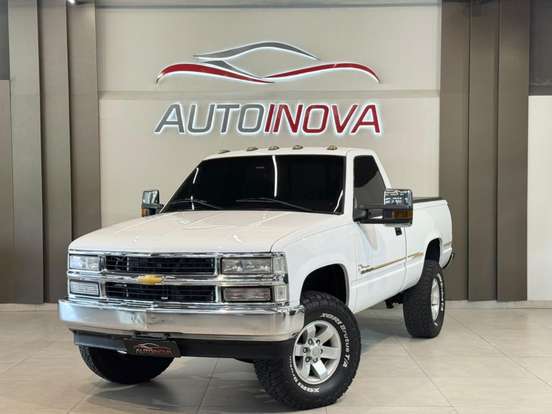 CHEVROLET-SILVERADO-2001