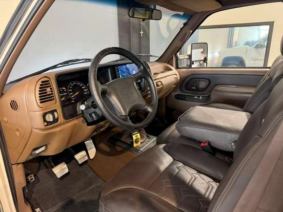 CHEVROLET-SILVERADO-2001