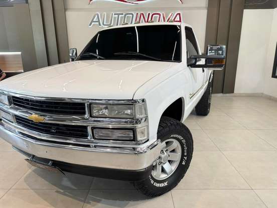 CHEVROLET-SILVERADO-2001