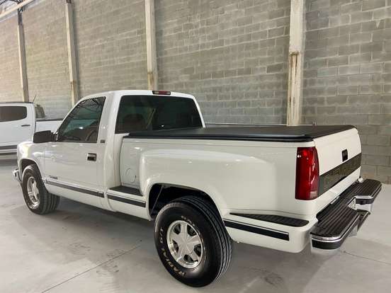 CHEVROLET-SILVERADO-1994