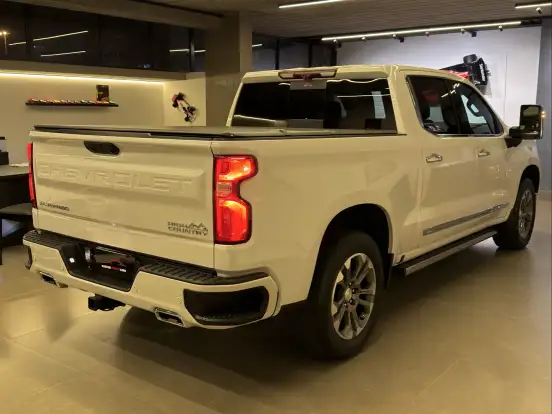 CHEVROLET-SILVERADO-2023