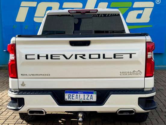 CHEVROLET-SILVERADO-5.3 V8 GASOLINA 1500 HIGH COUNTRY 4X4 AUTOMÁTICO CHEVROLET-SILVERADO-2023