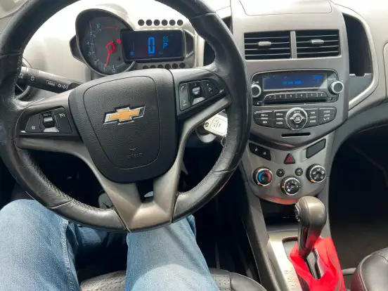 CHEVROLET-SONIC-2012