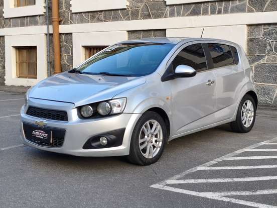 CHEVROLET-SONIC-2012
