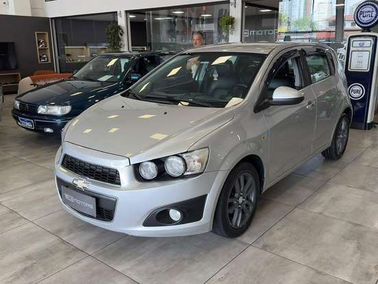 CHEVROLET-SONIC-1.6 LTZ 16V FLEX 4P AUTOMÁTICO CHEVROLET-SONIC-2014