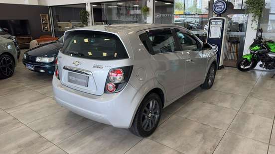 CHEVROLET-SONIC-1.6 LTZ 16V FLEX 4P AUTOMÁTICO CHEVROLET-SONIC-2014