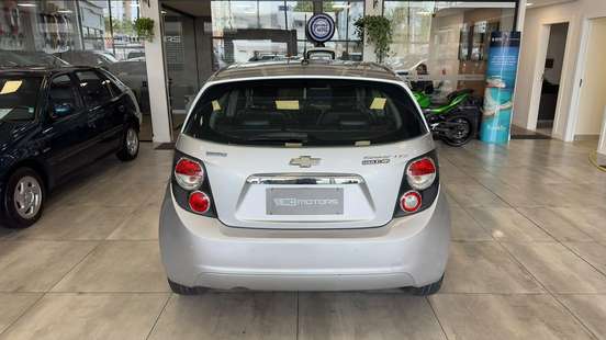 CHEVROLET-SONIC-2014