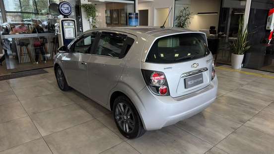 CHEVROLET-SONIC-2014