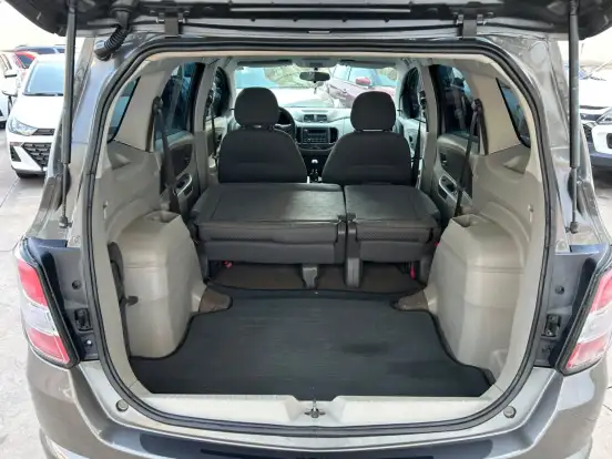 CHEVROLET-SPIN-2013