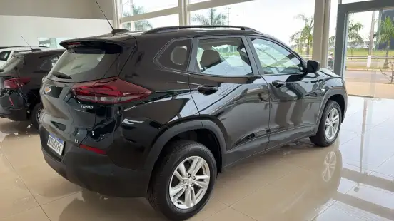 CHEVROLET-TRACKER-2023