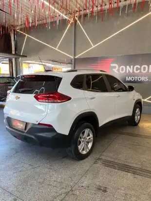 CHEVROLET-TRACKER-2020