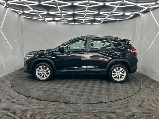 CHEVROLET-TRACKER-2025