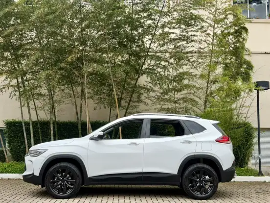 CHEVROLET-TRACKER-2024