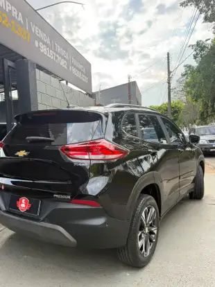 CHEVROLET-TRACKER-2023