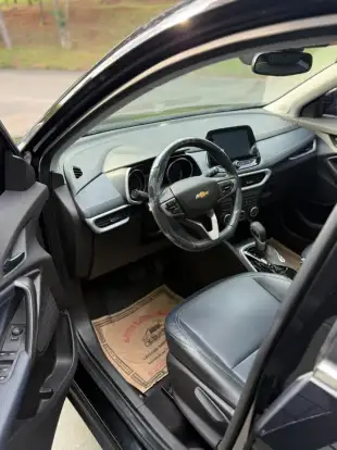 CHEVROLET-TRACKER-2023