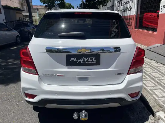 CHEVROLET-TRACKER-2018