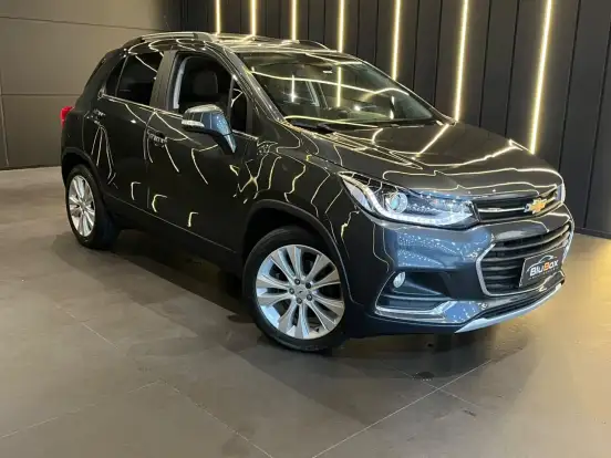 CHEVROLET-TRACKER-2018