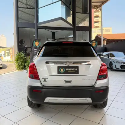 CHEVROLET-TRACKER-2014