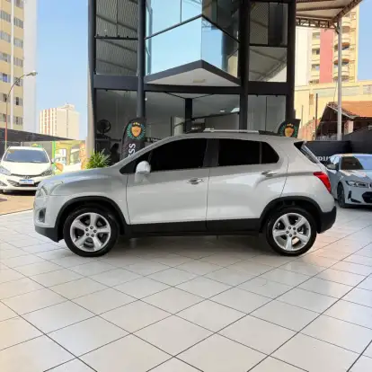 CHEVROLET-TRACKER-2014