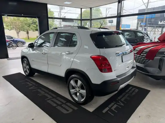 CHEVROLET-TRACKER-2013