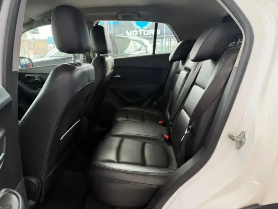 CHEVROLET-TRACKER-2013