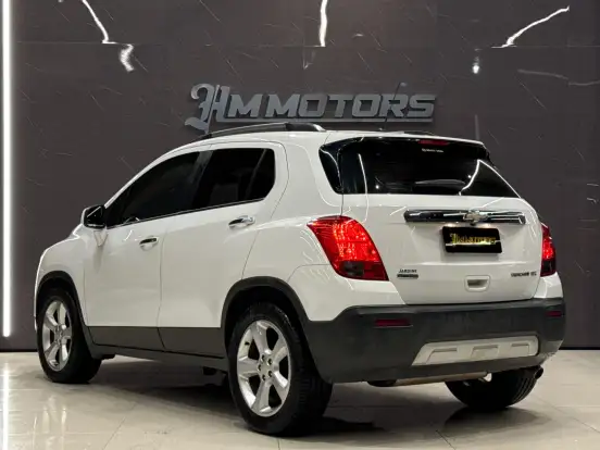 CHEVROLET-TRACKER-2015