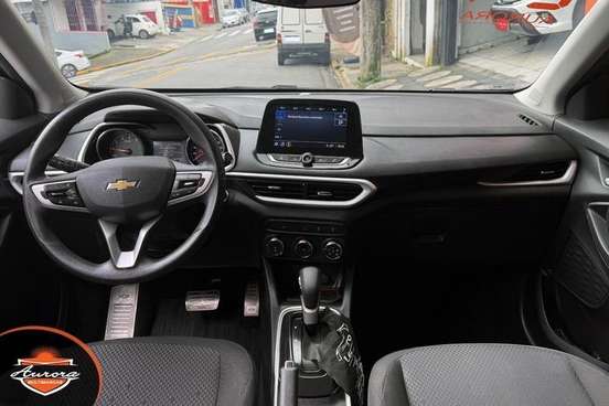 CHEVROLET-TRACKER-2020