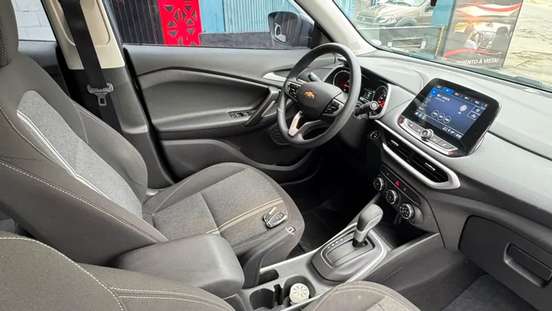 CHEVROLET-TRACKER-2023