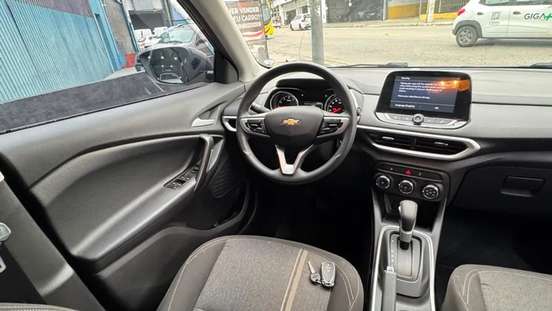 CHEVROLET-TRACKER-2023