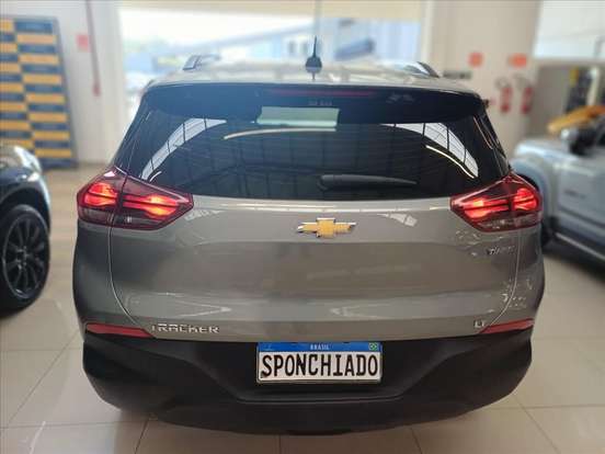 CHEVROLET-TRACKER-2025