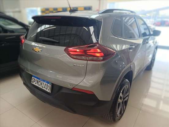 CHEVROLET-TRACKER-2025