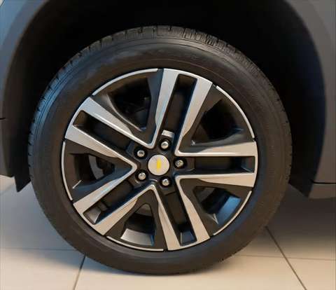 CHEVROLET-TRACKER-2025