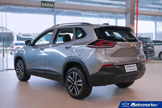 CHEVROLET-TRACKER-2023