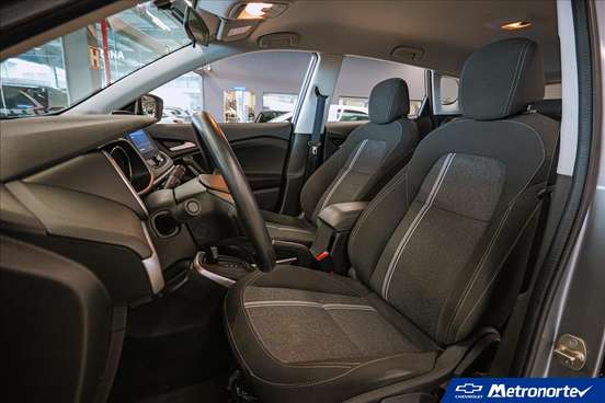 CHEVROLET-TRACKER-2023