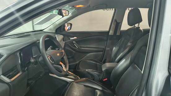 CHEVROLET-TRACKER-2025