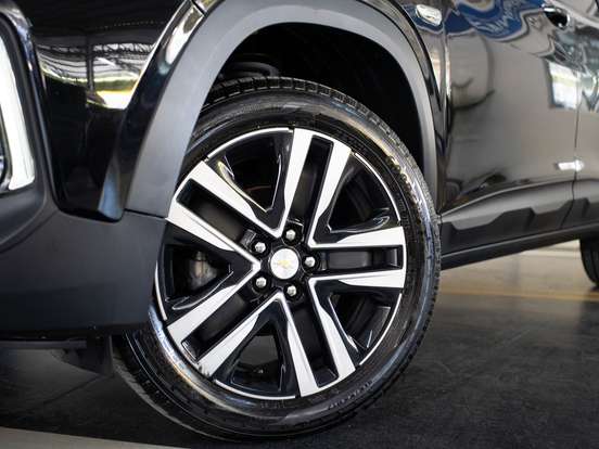 CHEVROLET-TRACKER-2024