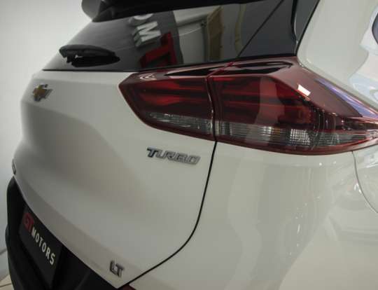 CHEVROLET-TRACKER-2022