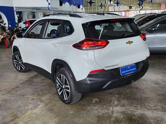 CHEVROLET-TRACKER-2024