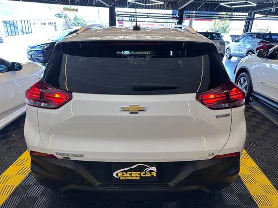 CHEVROLET-TRACKER-2021