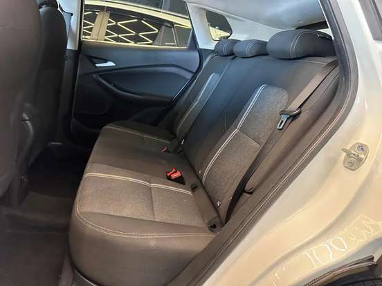 CHEVROLET-TRACKER-2021