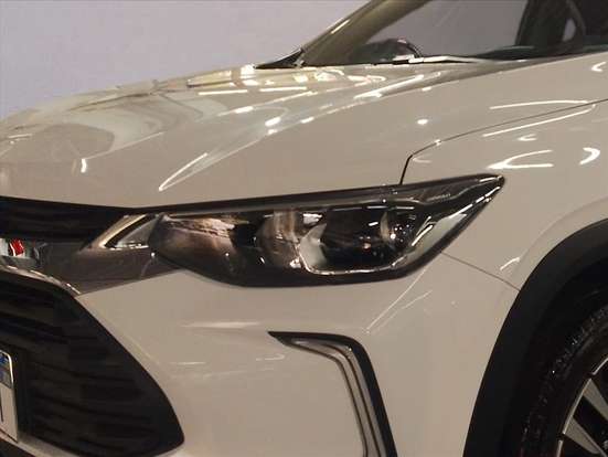CHEVROLET-TRACKER-2024