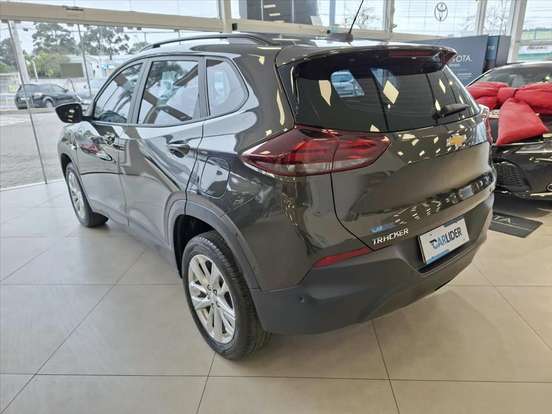 CHEVROLET-TRACKER-2024