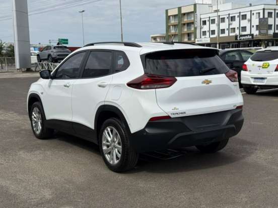 CHEVROLET-TRACKER-2024